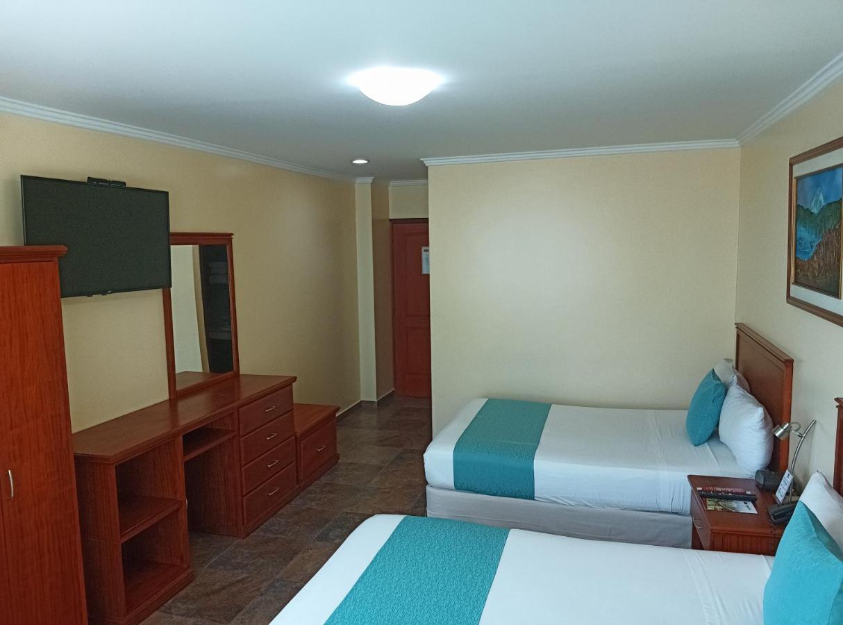 Hotel El Marqués Atacames Esterno foto