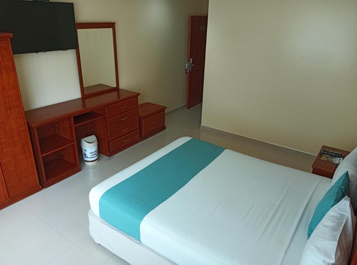 Hotel El Marqués Atacames Esterno foto