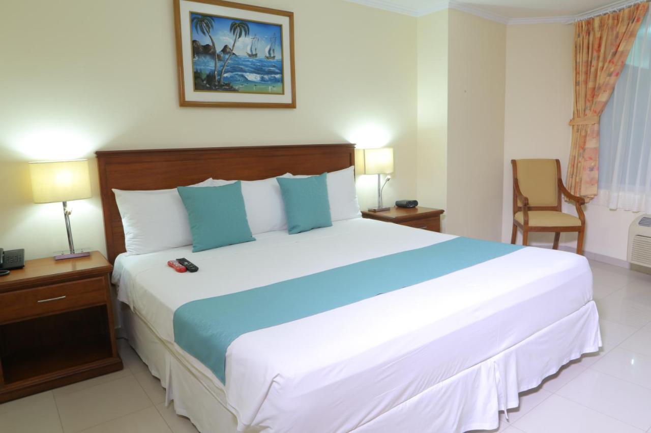 Hotel El Marqués Atacames Esterno foto