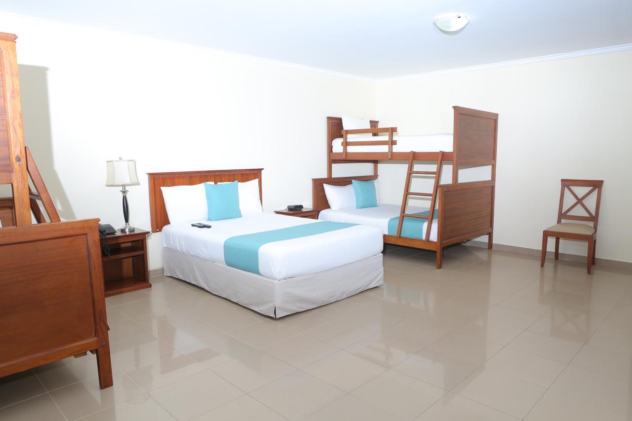 Hotel El Marqués Atacames Esterno foto