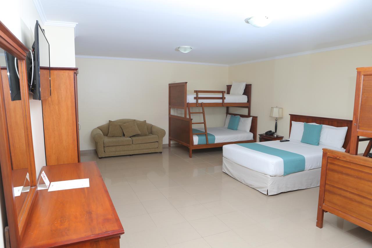 Hotel El Marqués Atacames Esterno foto