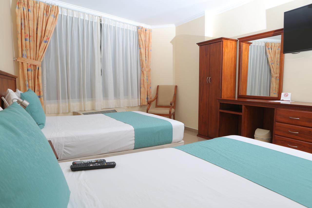 Hotel El Marqués Atacames Esterno foto
